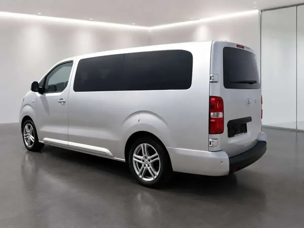 Gebraucht Toyota Proace Verso 177 PS (130 kW) 2018 Silber Kombi