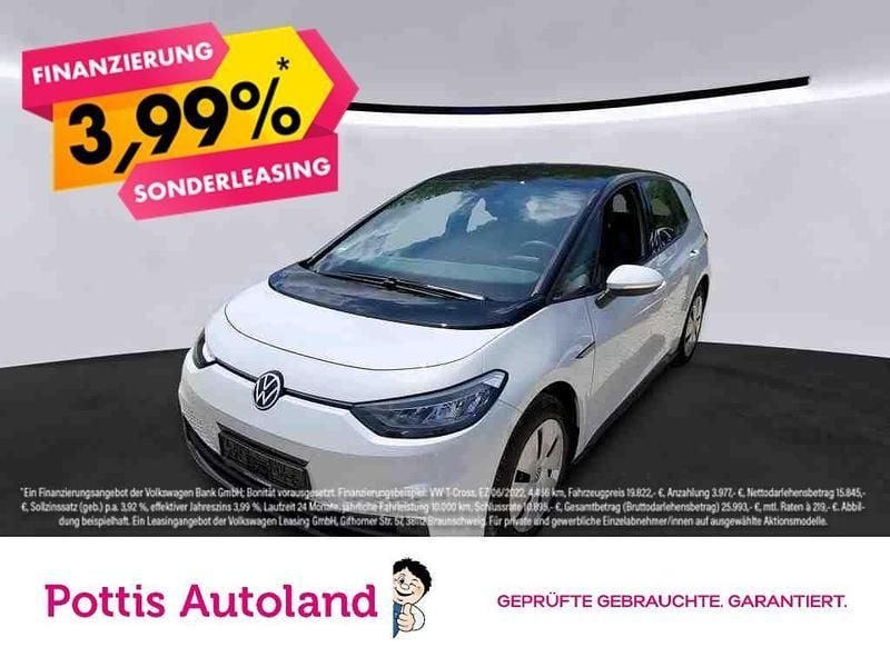 Weiss Gebraucht 2021 VW ID.3 Pure Kleinwagen | 18.977 € (Guter Preis) - Bild 1/4