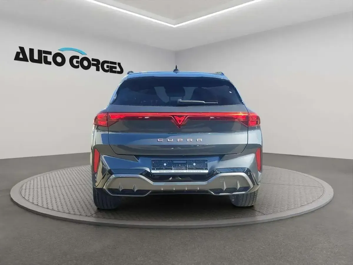 Neu Cupra Terramar VZ 265 PS (194 kW) 2026 Timanfayagrau SUV