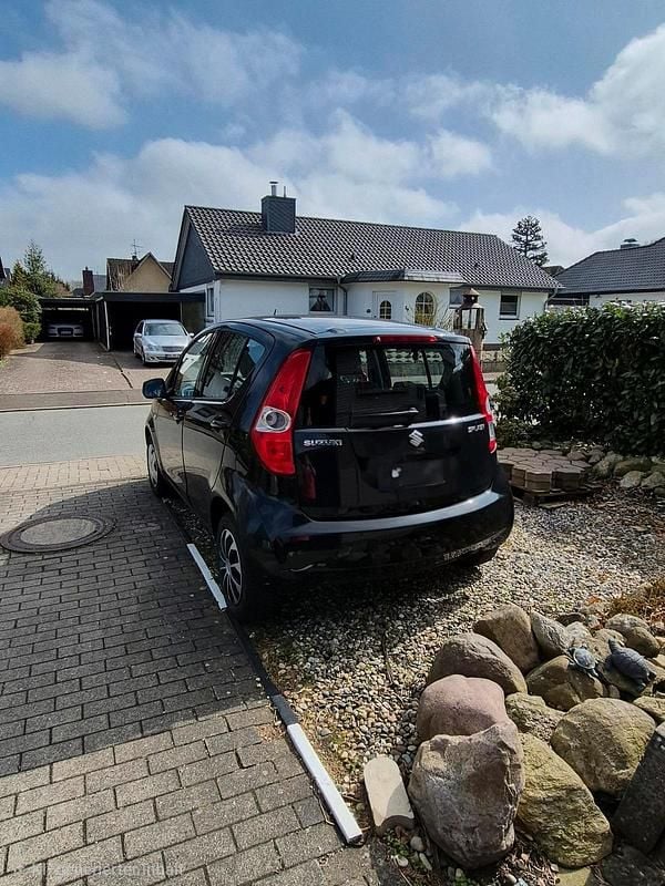 Gebraucht Suzuki Splash 65 PS (47 kW) 2009 Schwarz Kleinwagen