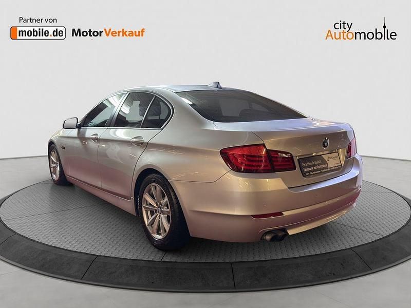Gebraucht BMW 528 Comfort Edition 258 PS (189 kW) 2011 Silber Limousine