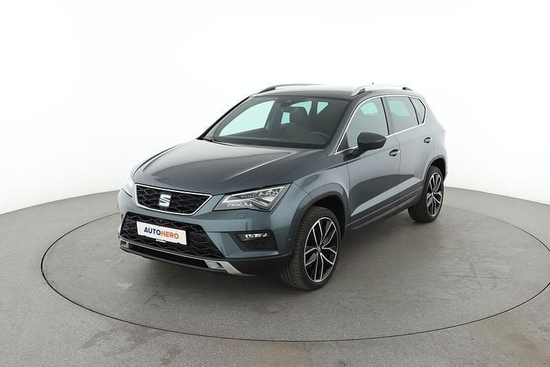 Grau Gebraucht 2020 Seat Ateca XCELLENCE SUV | 22.360 € (Etwas zu teuer) - Bild 1/3