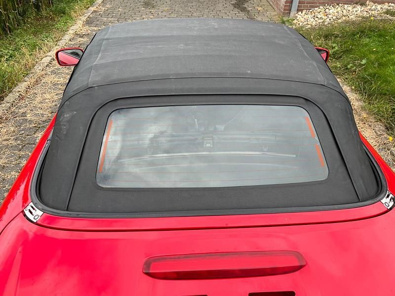 Gebraucht Toyota MR2 140 PS (102 kW) 2002 Rot Cabrio