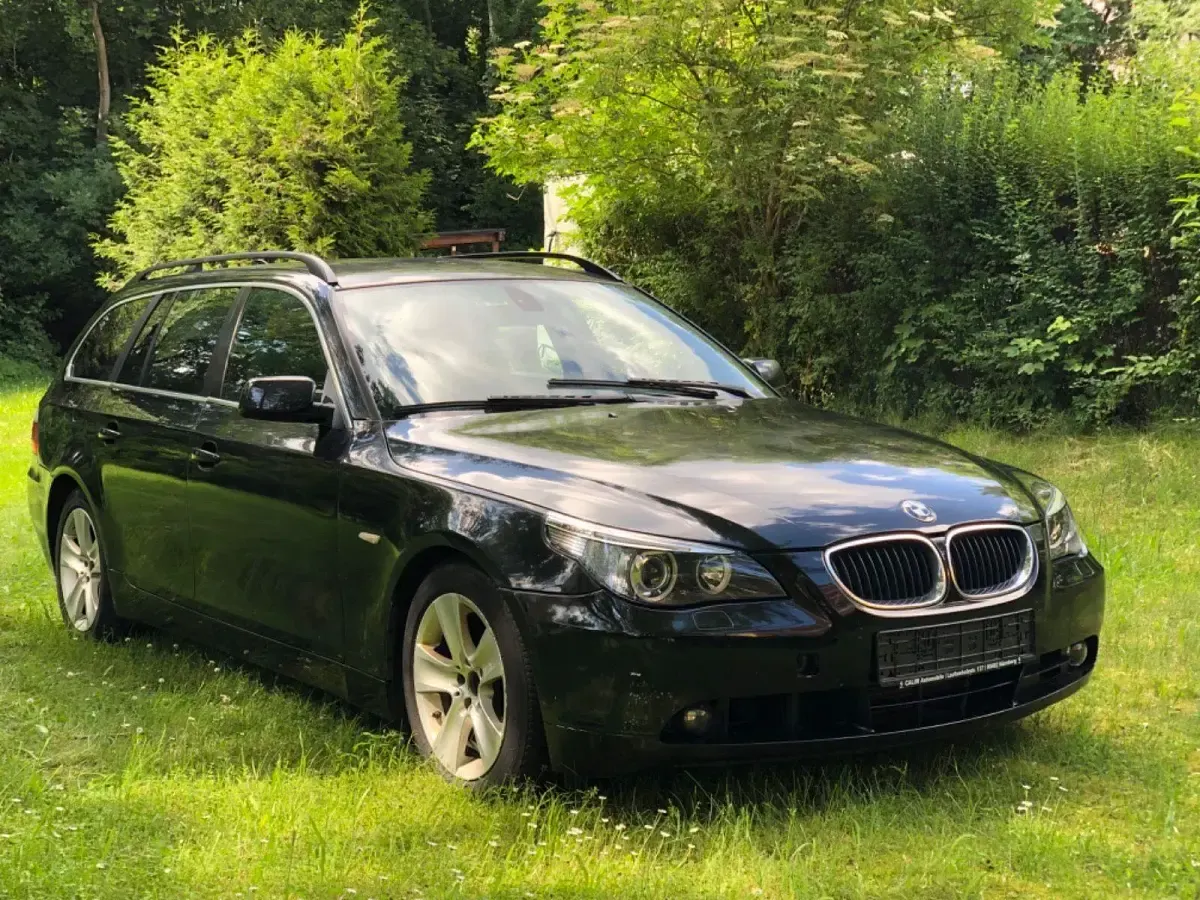 Gebraucht BMW 525 177 PS (130 kW) 2005 Schwarz Kombi