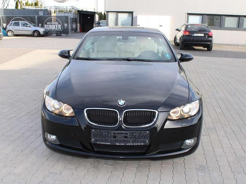 Gebraucht BMW 320 Cabriolet 170 PS (125 kW) 2008 Schwarz ii Cabrio