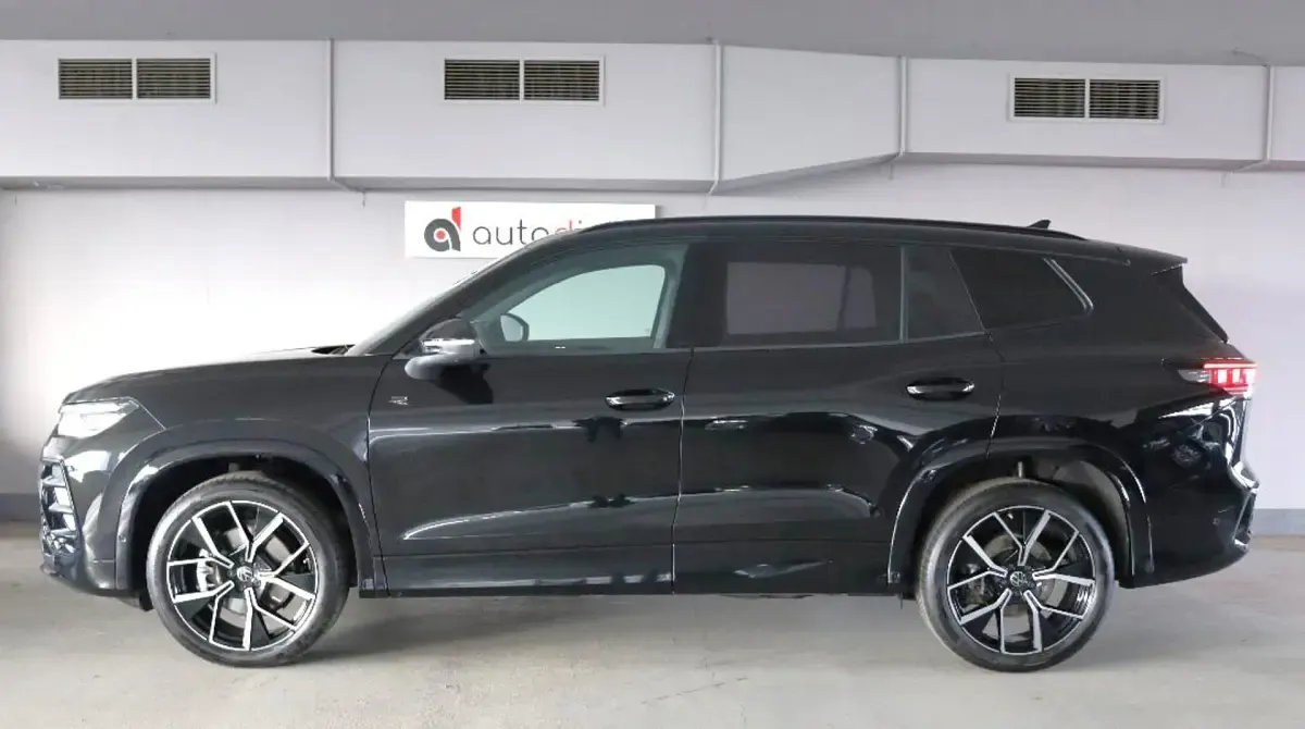 Gebraucht VW Tayron R-line 204 PS (150 kW) 2026 SUV