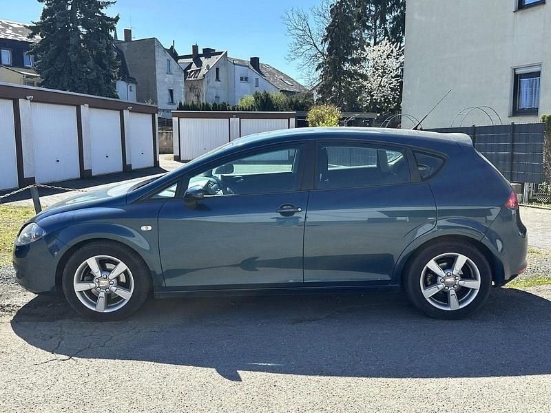 Gebraucht Seat Leon 102 PS (75 kW) 2007 Blau Kleinwagen