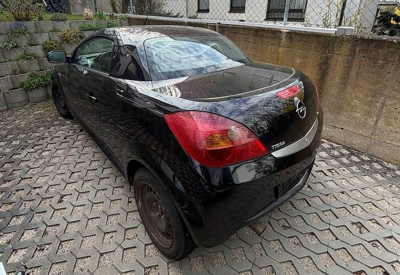 Gebraucht Opel Tigra Edition 125 PS (91 kW) 2009 Schwarz Cabrio