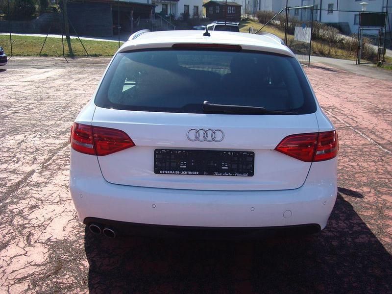 Gebraucht Audi A4 Ambition 143 PS (105 kW) 2008 Weiß Kombi
