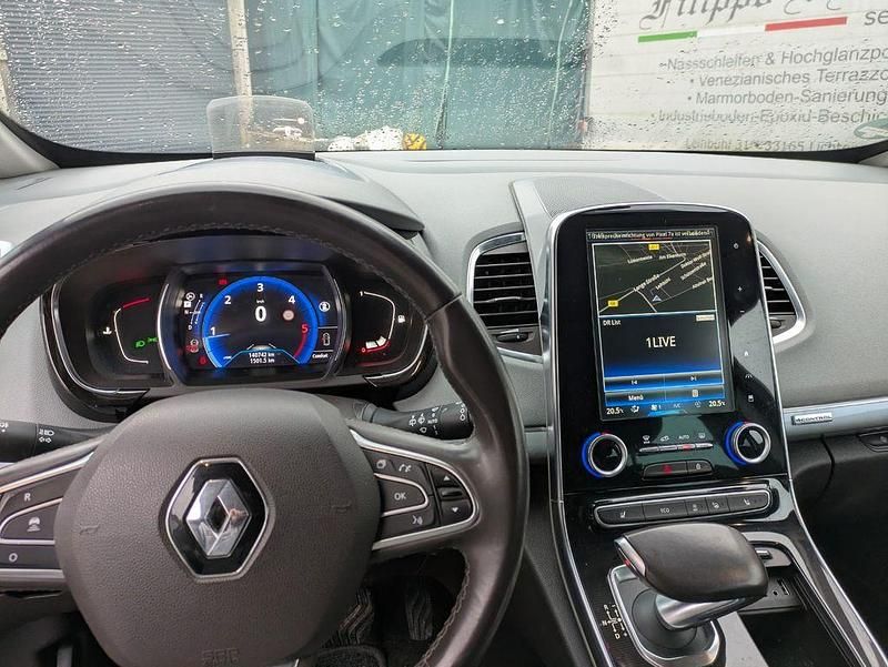 Gebraucht Renault Espace Intens 160 PS (117 kW) 2015 Grau Van / Kleinbus