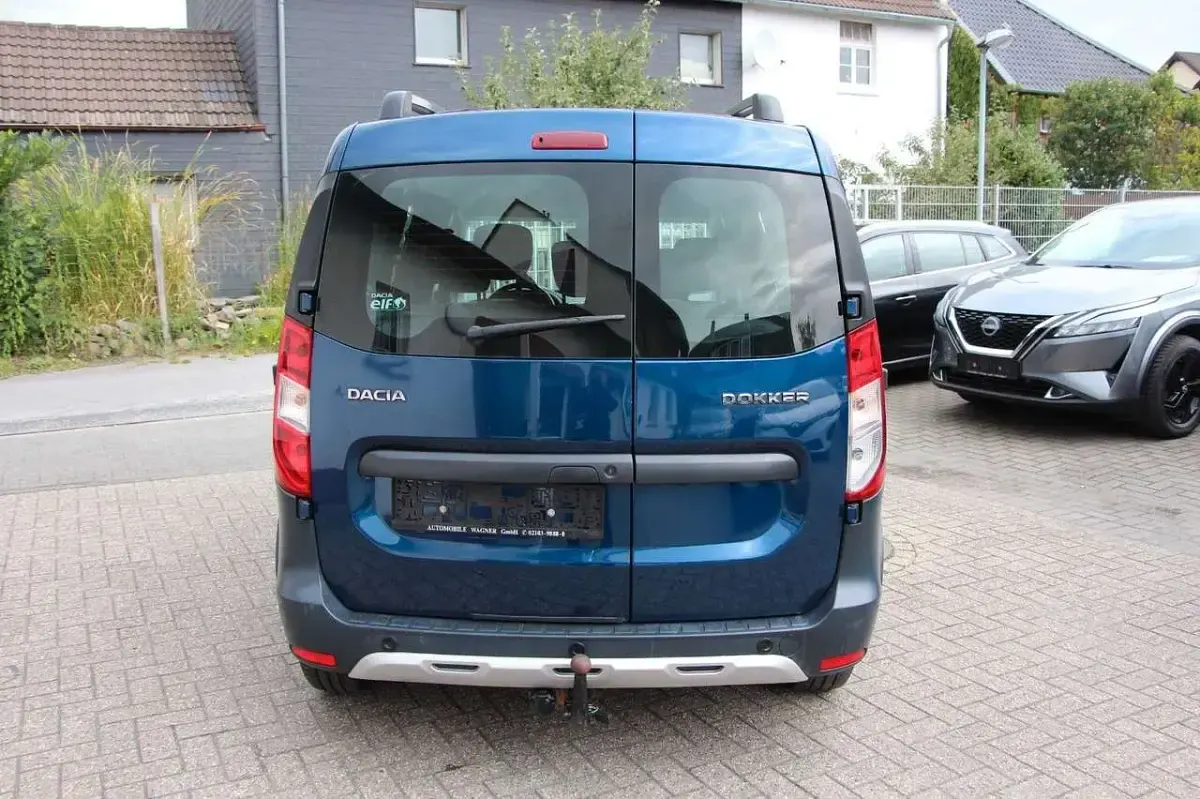 Gebraucht Dacia Dokker Celebration 116 PS (85 kW) 2019 Blau Van / Kleinbus