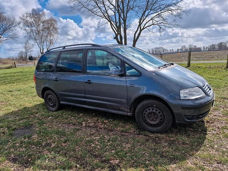 Gebraucht VW Sharan 116 PS (85 kW) 2004 Grau Van / Kleinbus