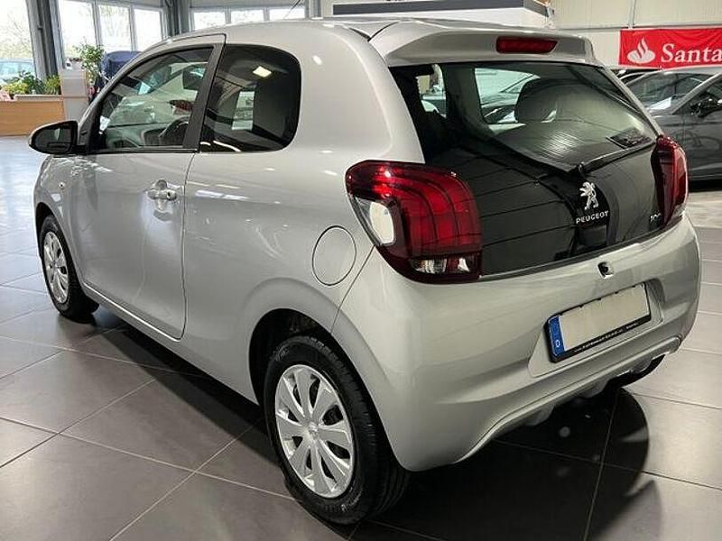Gebraucht Peugeot 108 Active 72 PS (52 kW) 2019 Grau Kleinwagen