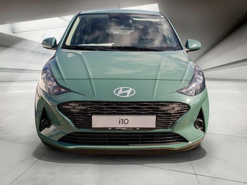 Neu Hyundai i10 Select 63 PS (46 kW) 2025 Grün Kleinwagen