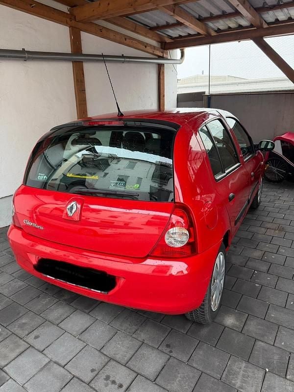 Rot Gebraucht 2009 Renault Clio II Kleinwagen | 1.350 € (Superpreis) - Bild 1/4