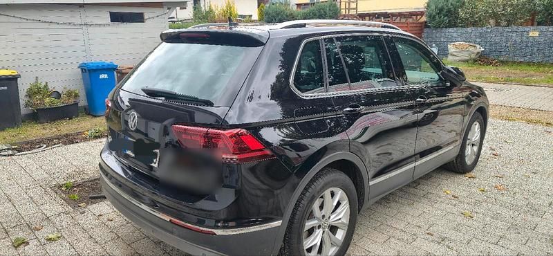 Gebraucht VW Tiguan 150 PS (110 kW) 2018 Schwarz SUV