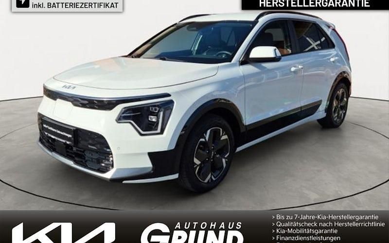 Weiß Gebraucht 2023 Kia Niro Inspiration SUV | 25.480 € (Guter Preis) - Bild 1/4