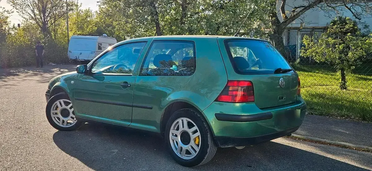 Używany VW Golf 75 KM (55 kW) 2001 Zielony Coupe