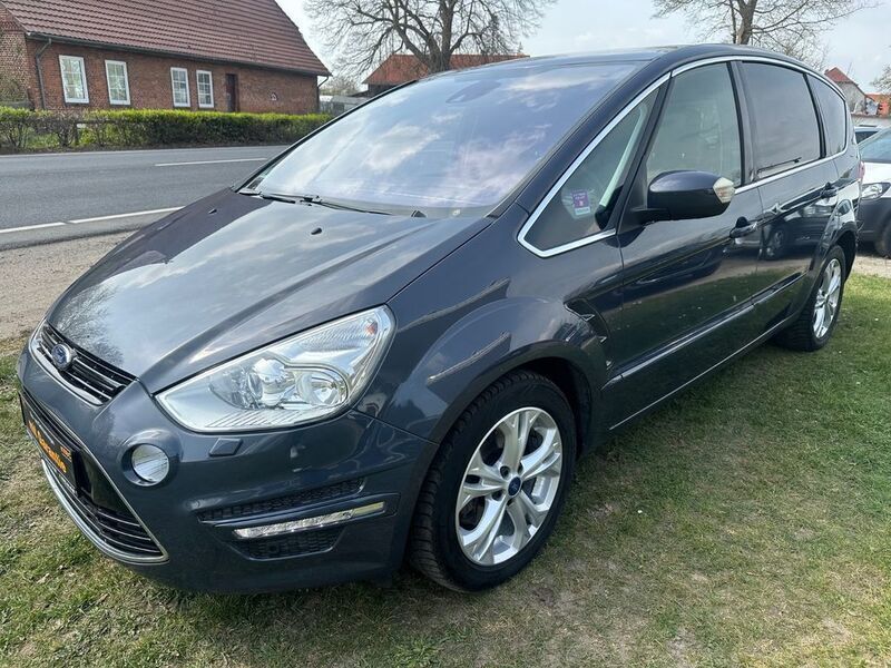 Schwarz Gebraucht 2014 Ford S-MAX Titanium Van / Kleinbus | 12.999 € (Teuer) - Bild 1/4