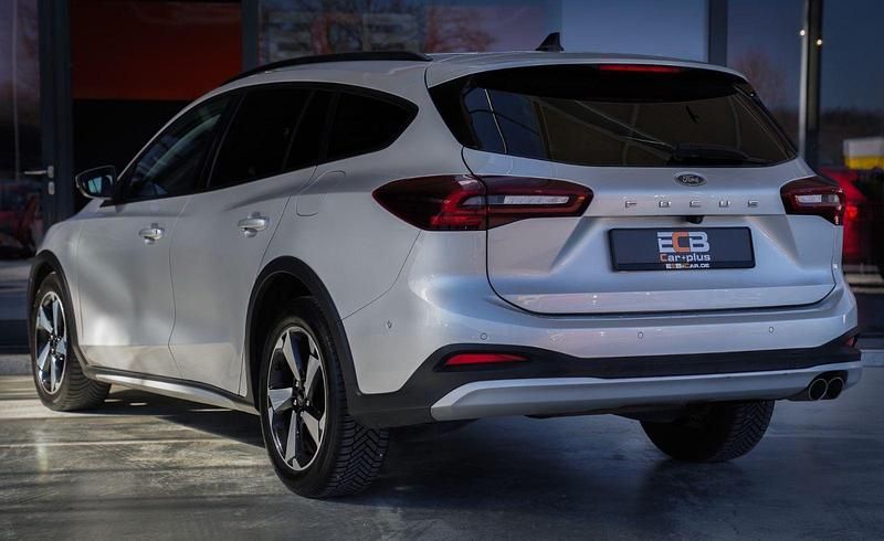 Gebraucht Ford Focus Active 120 PS (88 kW) 2022 Silber Kombi