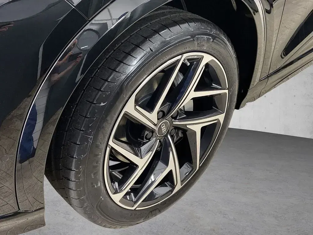 Gebraucht Audi Q6 Sportback e-tron S-Line 314 kW (428 PS) 2026 Schwarz SUV