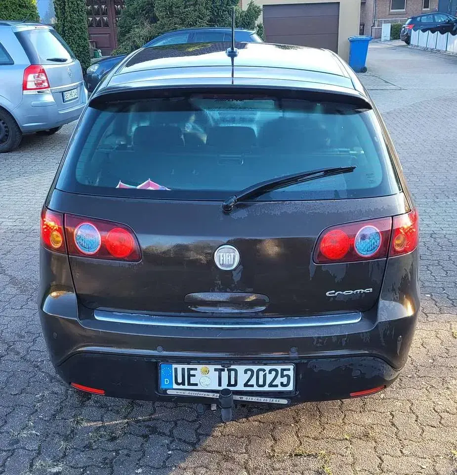 Gebraucht Fiat Croma Dynamic 150 PS (110 kW) 2009 Braun Kombi