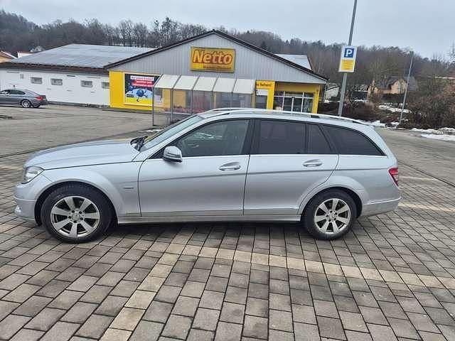 Gebraucht Mercedes C180 156 PS (114 kW) 2009 Iridiumsilber  metalliclack Kombi
