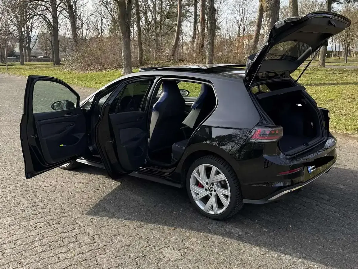Gebraucht VW Golf VIII GTE 177 PS (130 kW) 2025 Schwarz Limousine