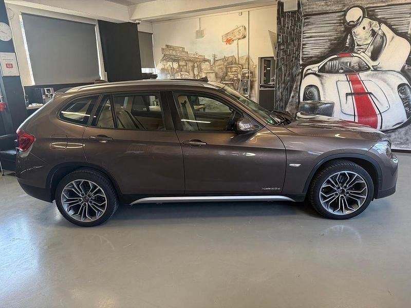 Gebraucht BMW X1 xLine 177 PS (130 kW) 2010 Braun SUV