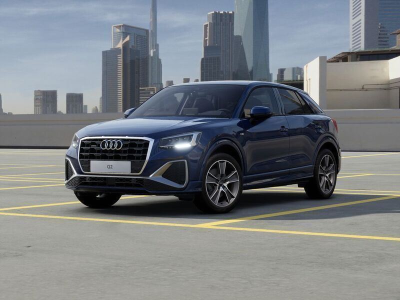 Navarrablau metallic Gebraucht 2024 Audi Q2 S-Line SUV | 37.850 € (Fairer Preis) - Bild 1/3