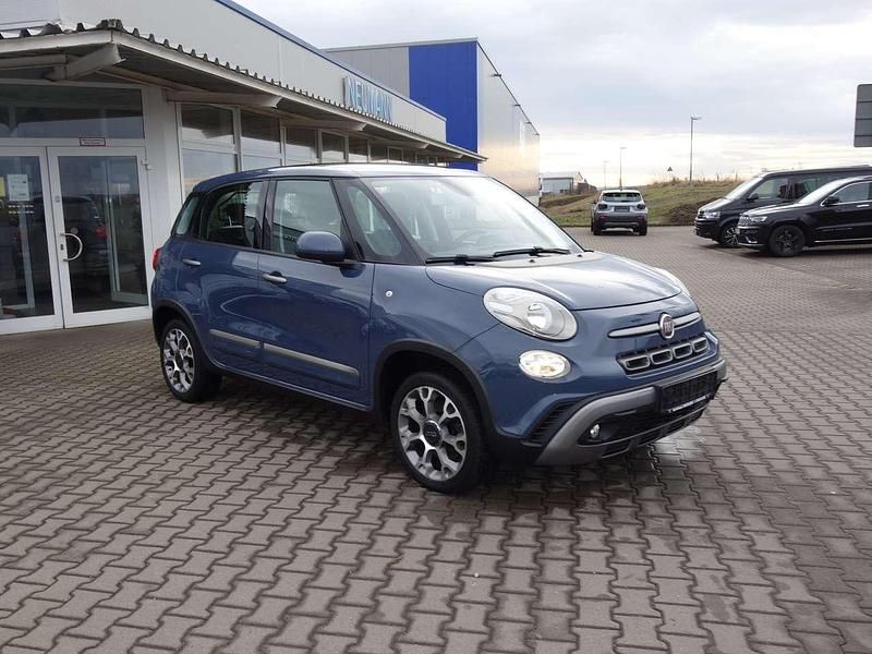 Gebraucht Fiat 500L Cross 120 PS (88 kW) 2018 Bellagio blau Van / Kleinbus