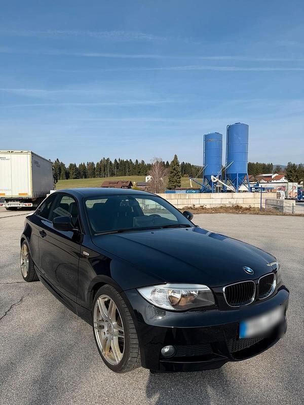 Gebraucht BMW 123 Coupé Performance 204 PS (150 kW) 2011 Schwarz Coupé