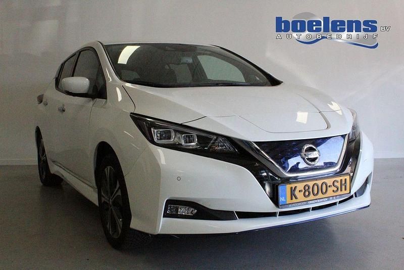 Gebraucht Nissan Leaf N-Connecta 160 kW (218 PS) 2021 Weiß Kleinwagen