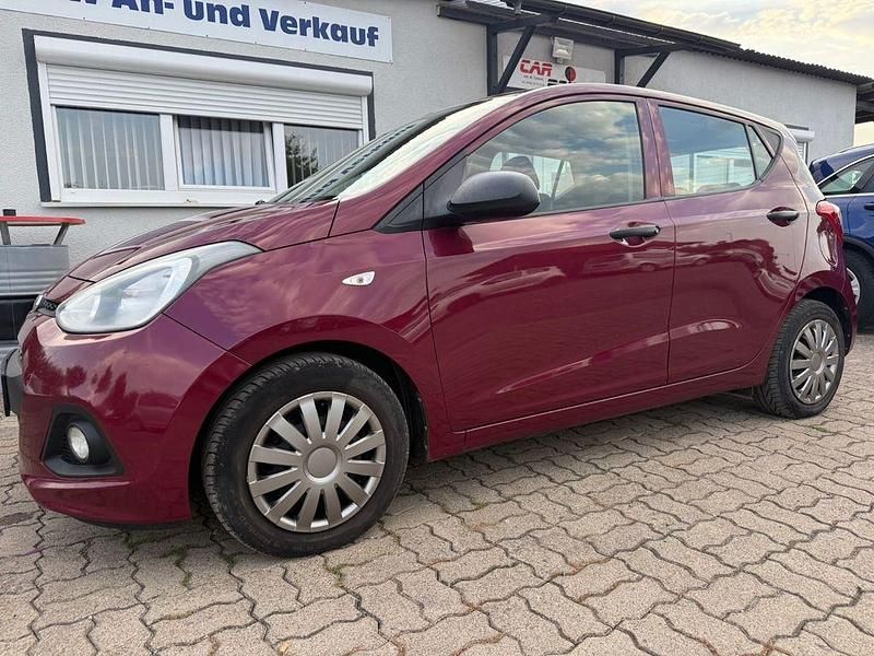 Rot Gebraucht 2013 Hyundai i10 Classic Kleinwagen | 4.299 € (Etwas zu teuer) - Bild 1/4