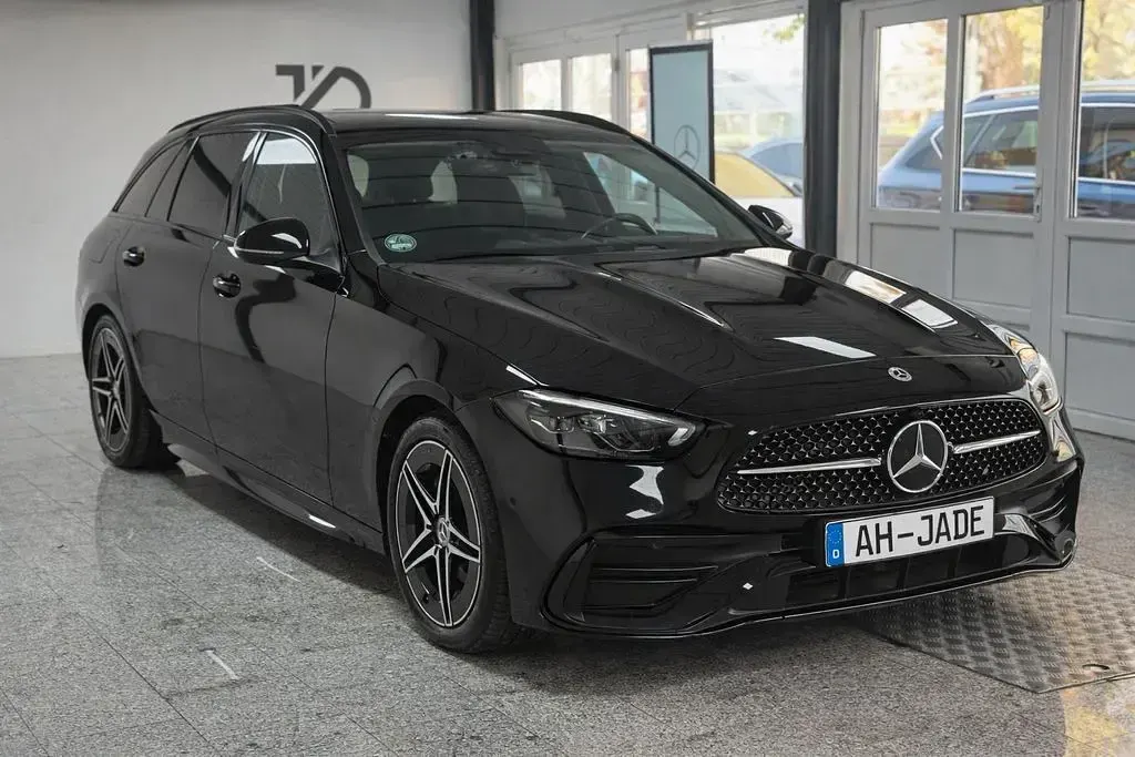 Gebraucht Mercedes C200 AMG 224 PS (164 kW) 2022 Schwarz Limousine