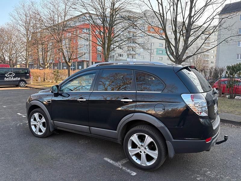 Gebraucht Chevrolet Captiva 163 PS (119 kW) 2012 Schwarz SUV