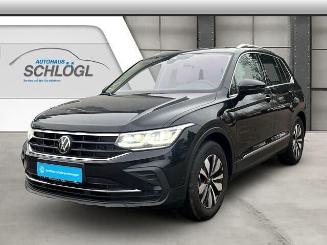 Gebraucht VW Tiguan Move 150 PS (110 kW) 2024 Schwarz deep black perleffekt metallic SUV