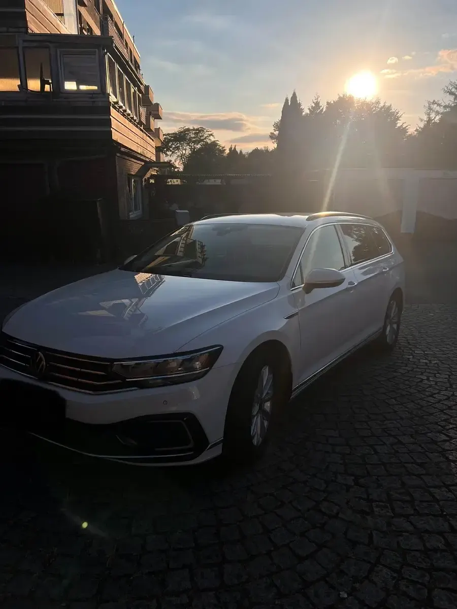 Gebraucht VW Passat GTE 218 PS (160 kW) 2021 Weiß Kombi