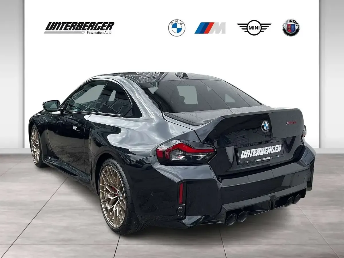 Neu BMW M2 Performance 530 PS (389 kW) 2026 Black sapphire Coupé