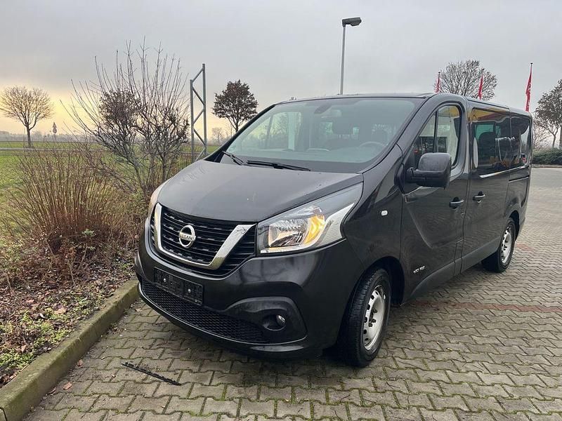 Gebraucht Nissan NV300 145 PS (106 kW) 2016 Schwarz Van