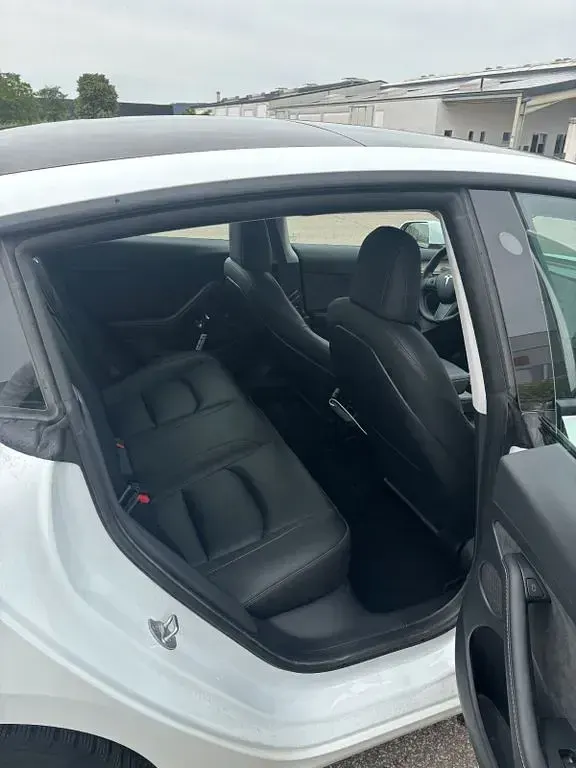 Gebraucht Tesla Model 3 RWD 208 kW (283 PS) 2023 Weiß Limousine