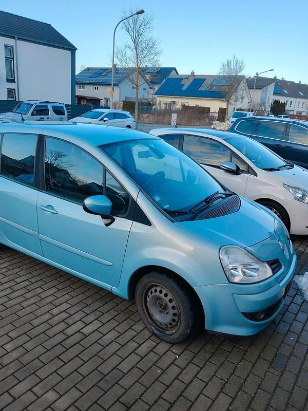 Gebraucht Renault Modus 100 PS (73 kW) 2008 Beige Van / Kleinbus