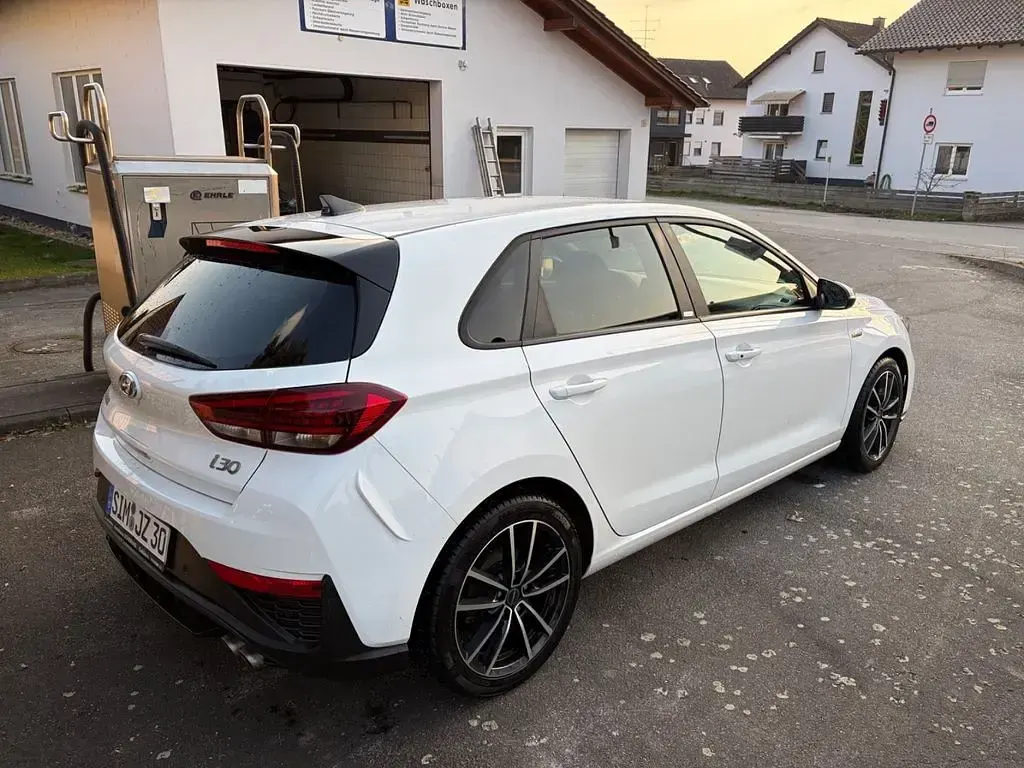 Gebraucht Hyundai i30 N Line 159 PS (116 kW) 2021 Weiß Limousine
