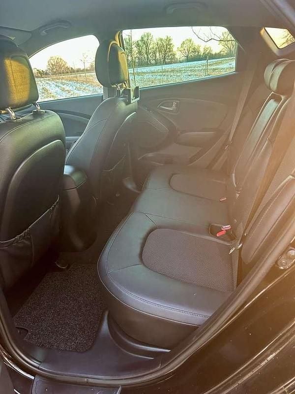 Gebraucht Hyundai ix35 Comfort 135 PS (99 kW) 2014 Schwarz SUV