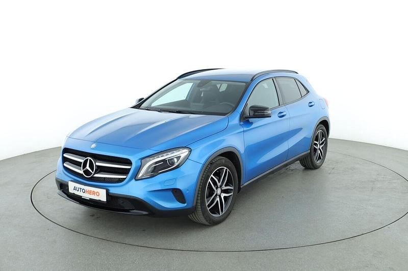 Gebraucht Mercedes GLA180 Urban 122 PS (89 kW) 2017 Blau SUV