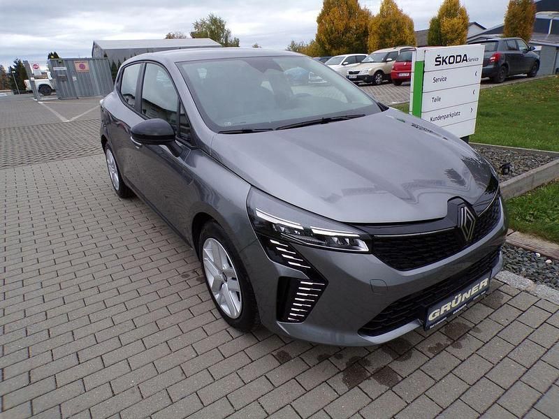 Neu Renault Clio V 91 PS (66 kW) 2026 Grau Limousine