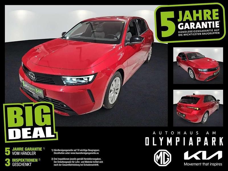 Lackierung peperoncino red/typ Gebraucht 2024 Opel Astra Business Elegance Limousine | 21.475 € (Superpreis) - Bild 1/4