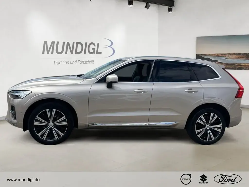 Gebraucht Volvo XC60 Ultimate 235 PS (172 kW) 2022 Bright dusk / metallic SUV