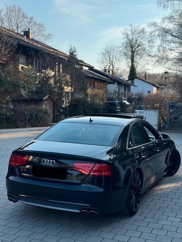 Gebraucht Audi S8 Design 520 PS (382 kW) 2012 Schwarz Limousine