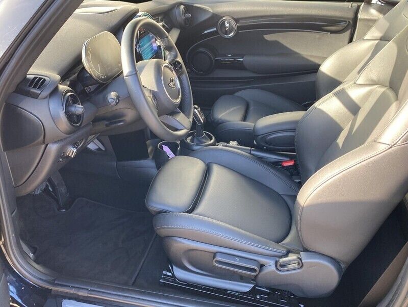 Gebraucht Mini Cooper Cabriolet Classic 136 PS (100 kW) 2023 Schwarz Cabrio